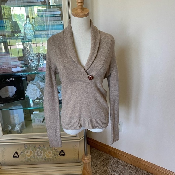 J. Crew Tan Sweater Shawl Collar w/ Leather Front Button Size S Wool Cashmere - Picture 1 of 4